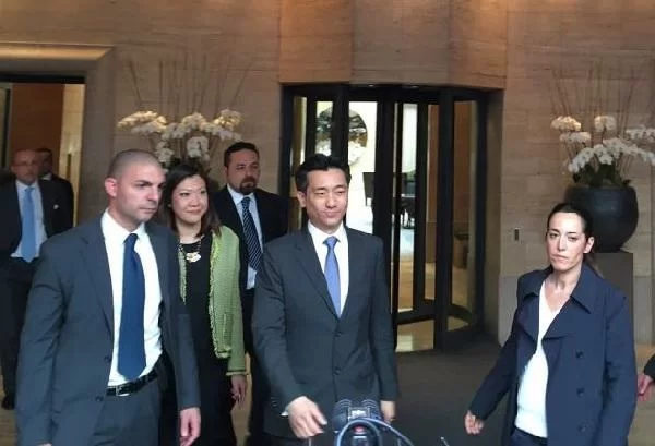 Mr. Bee è sbarcato a Malpensa: nessuna dichiarazione rilasciata