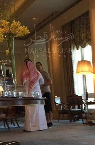 FOTO/ Ibra a colloquio con lo sceicco in Qatar