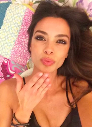 FOTOGALLERY – La nuova fiamma di Dani Alves