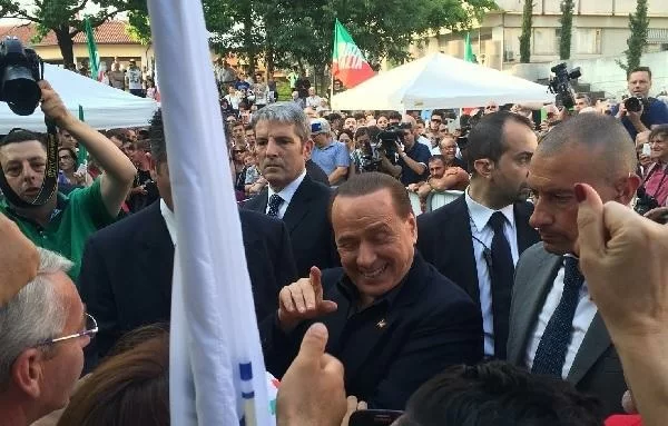Berlusconi alla squadra: “La rosa è competitiva. Onorate la tournèe in Cina”