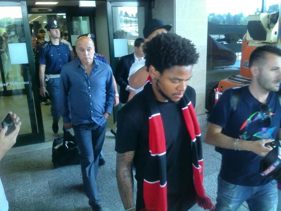 SM VIDEO/ I primi passi di Luiz Adriano in rossonero