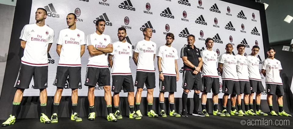 Repubblica, Milan: Adidas vorrebbe discutere a ribasso il contratto di sponsorizzazione