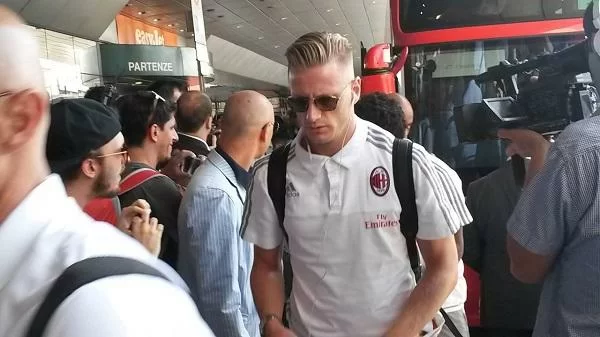 SM RELIVE/ Abate: “Noi inferiori a nessuno a livello fisico. A Napoli potevamo anche crederci di più”. Abbiati: “Mandare via Mihajlovic sarebbe un errore. Su Gigio…”