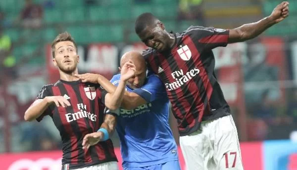 Milan, allarme difesa: Zapata ko, può restare Rodrigo Ely