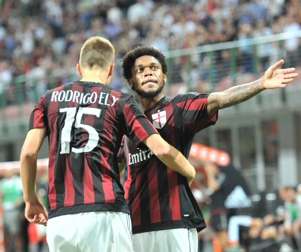 Rodrigo Ely: “Disponibile al 100%. Milan, serve massima concentrazione. Su Adriano…”