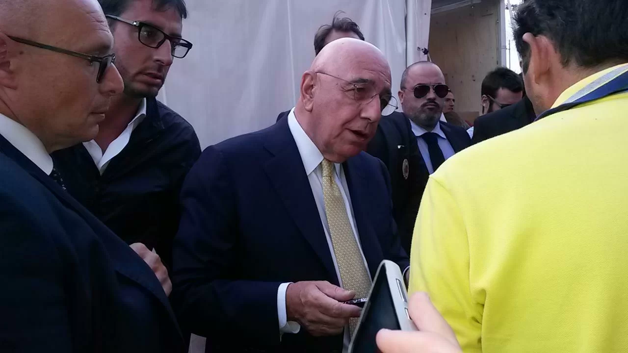 Galliani a <i>SM</i>: “Derby? Faremo bene. Miha ben voluto dai tifosi. <i>Balo</i> ha tutto per essere grande”