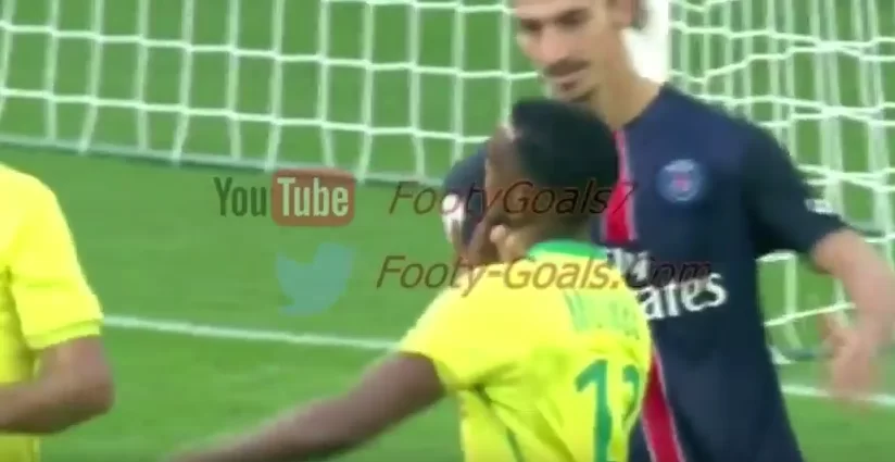 VIDEO – Ibra prende per il collo Moimbè. E il francese si arrabbia…
