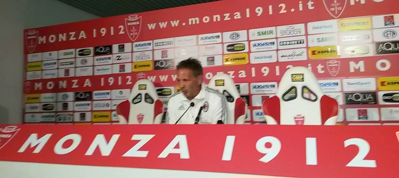 La fiducia di Galliani: Mihajlovic confermato, ma resta sotto esame. Con il Torino serve solo vincere