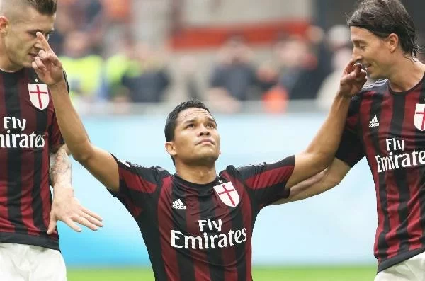 <i>Milan Channel</i>, Bacca e Zapata rientrati in anticipo a Milanello