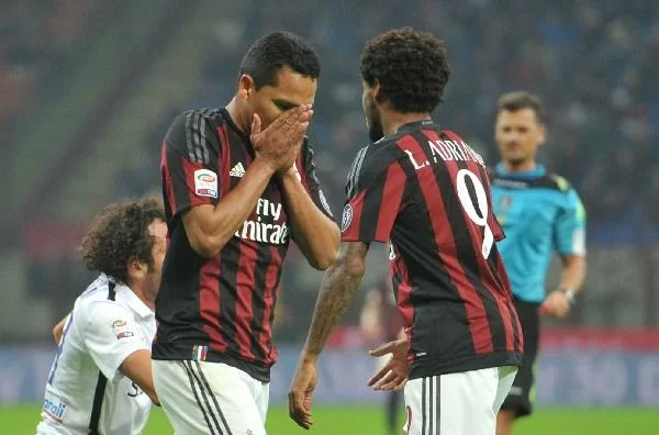 Tridente bocciato: scocca l’ora del 4-4-2. Luiz Adriano uomo-chiave