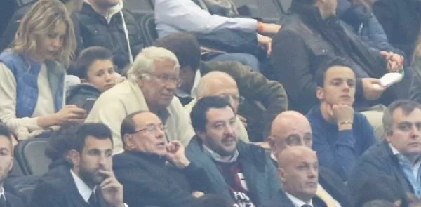 <i>ANSA</i>: Berlusconi deluso dopo Milan-Verona. Il patron: “Siamo una squadra poco affiatata”. Nessun riferimento a Valeri