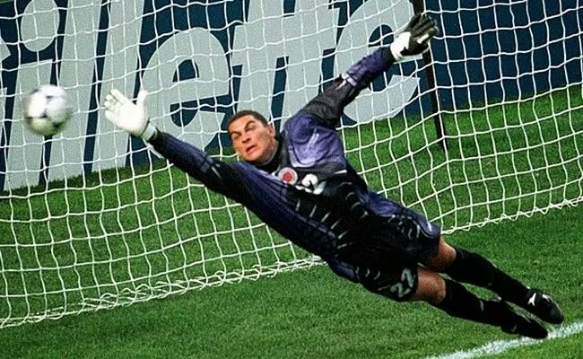 Tragedia Mondragon, l’ex portiere della Colombia tenta il suicidio