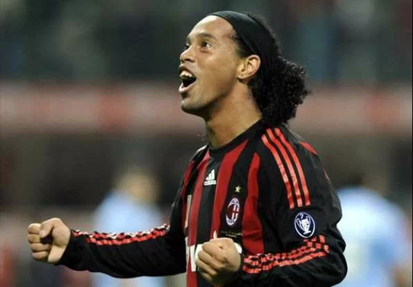 Ronaldinho positivo al Covid19
