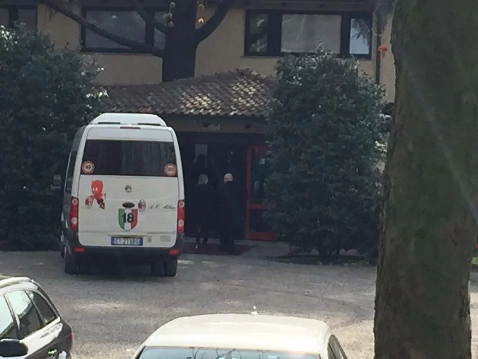SM/ Milanello, è arrivato Galliani. Tra poco Berlusconi in elicottero