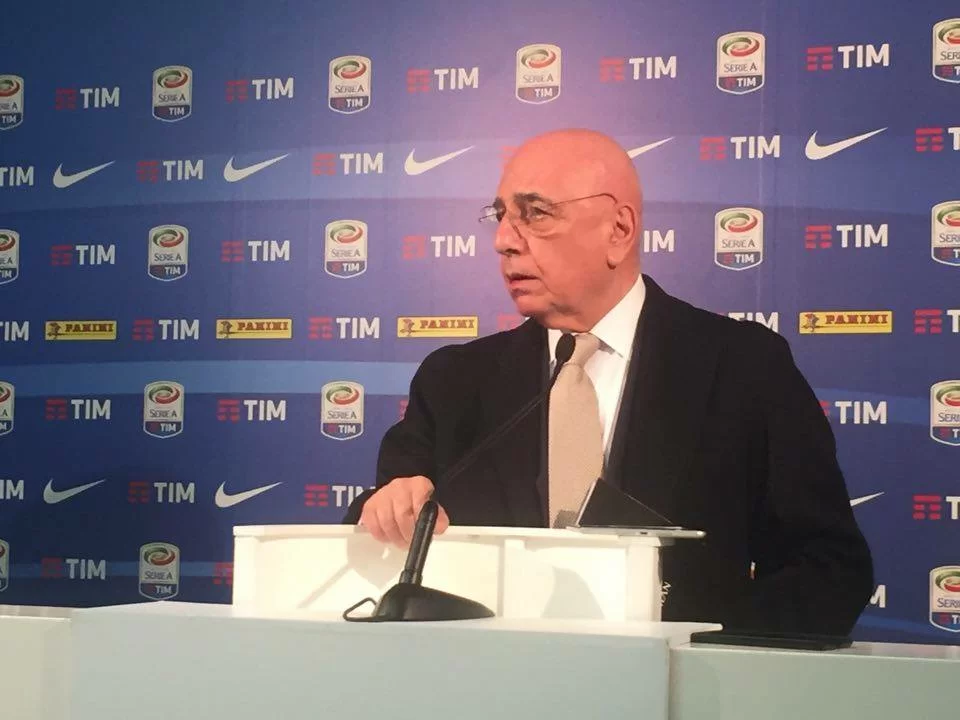 Galliani: “Dobbiamo tenere distante il Sassuolo. Nessun incontro con il Liverpool per Balotelli. Su Brocchi…”