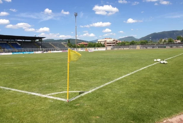 Follia in Argentina: calciatore furioso spara all’arbitro! Ecco come è andata