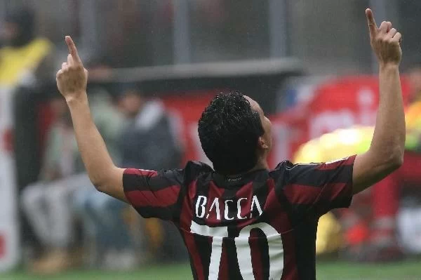 Milan, l’ex Serginho: “Bacca ha capito cosa vuol dire indossare questa maglia”. E su Balotelli…