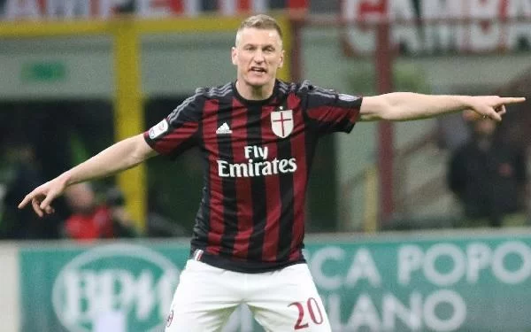 Abate su Facebook: “Dopo anni di sofferenza, una gioia meritata”