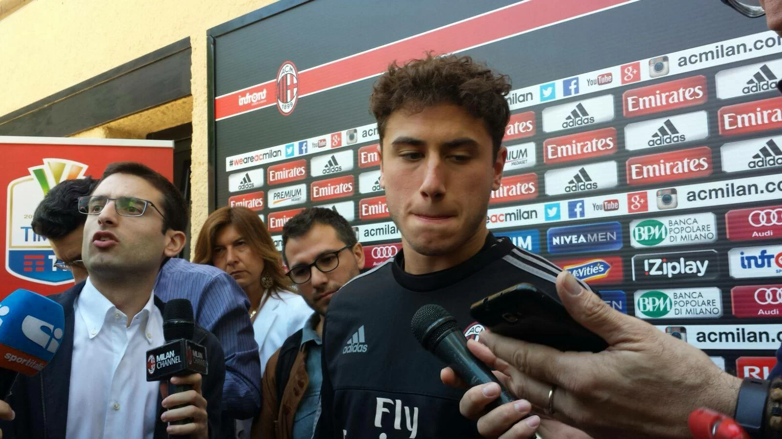 Calabria su Twitter: “Italia: primo obiettivo raggiunto. Adesso la Spagna!”