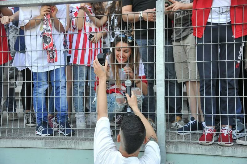 Lapadula, la settimana più bella: l’accordo col Milan e il matrimonio con la sua Alessia