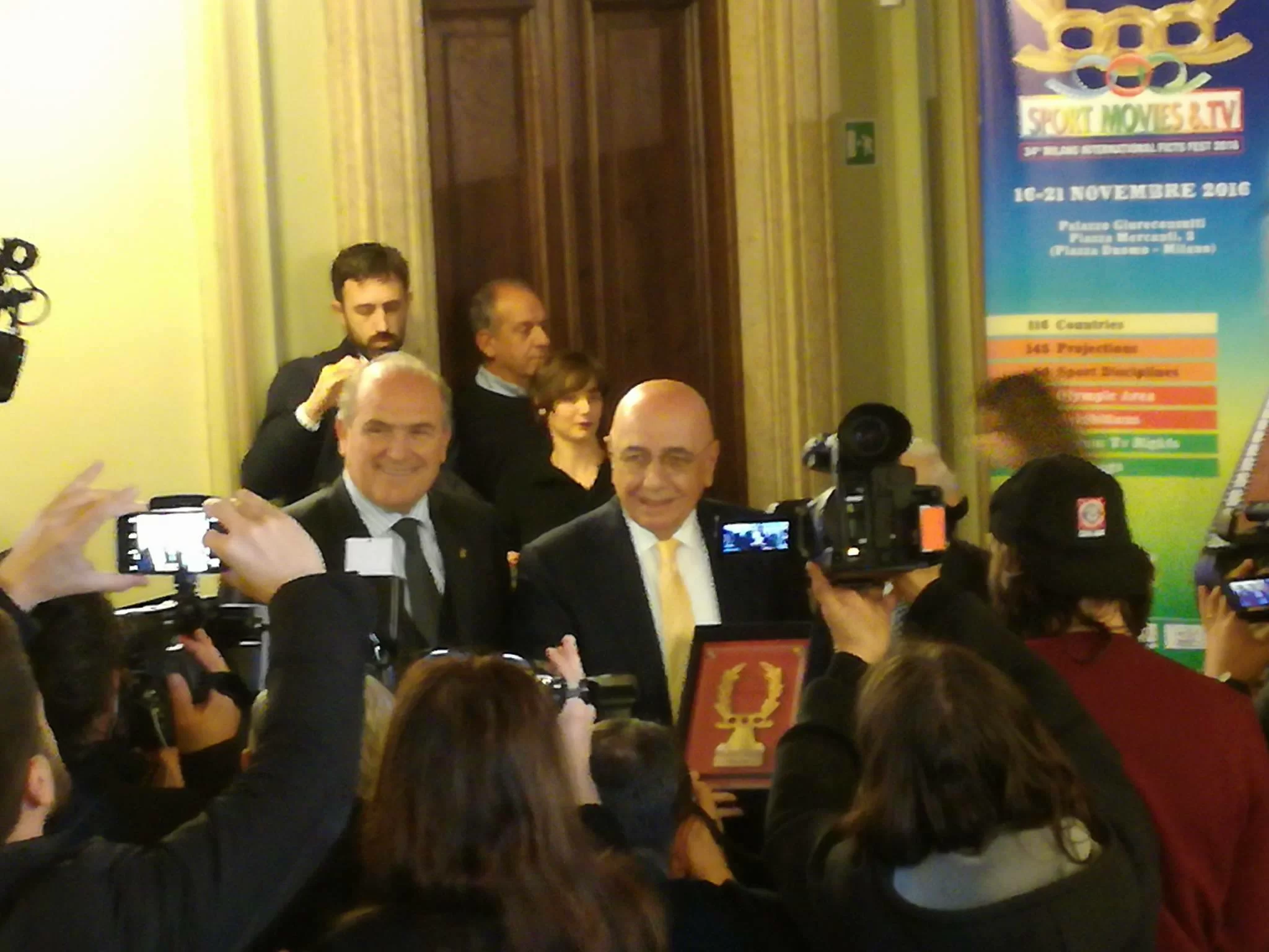 SM FOTO/ Galliani riceve la ‘Guirlande d’Honneur’: “Onorato da questo premio”