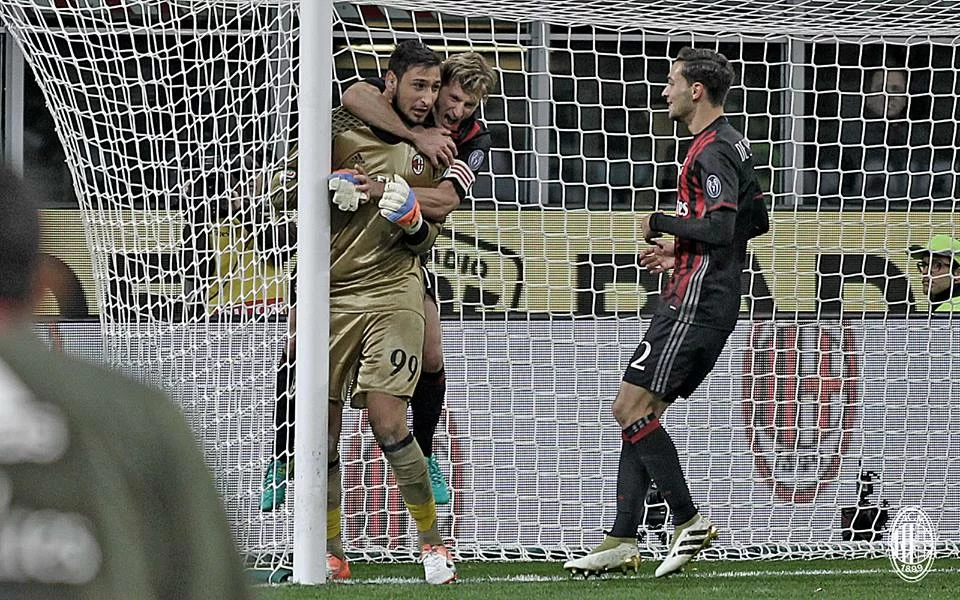 Gazzetta: Donnarumma strappa applausi, Dybala match-winner. Le pagelle di Juventus-Milan