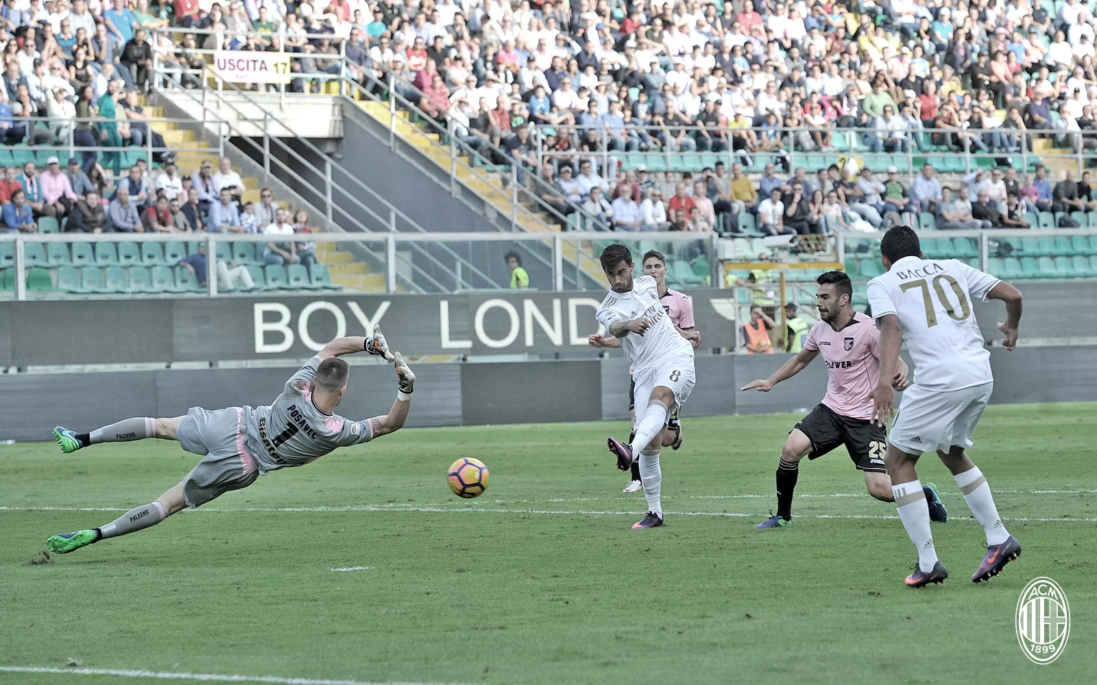 Suso: “Sono contento per Lapadula, meritava il gol”