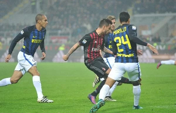Derby bello e intenso, meglio l’Inter: Milan, resistenza e cinismo. Troppa difesa per Montella?