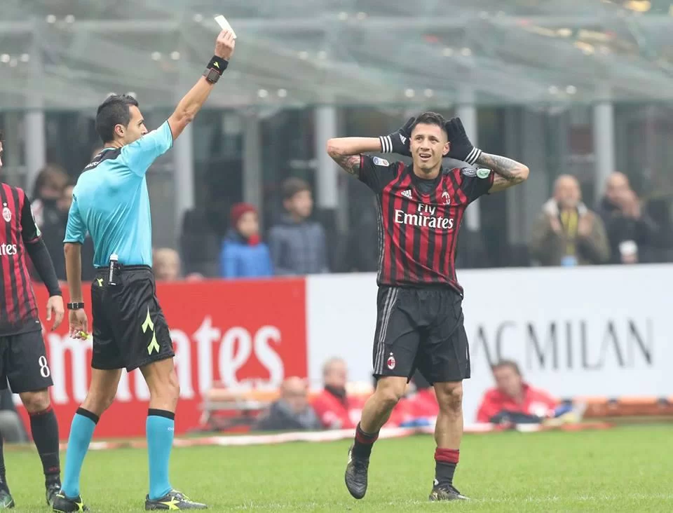 Lapadula: “Al Milan un nuovo inizio. Non sono un attaccante d’area, il gol non è il primo obiettivo. Dopo il rigore di Doha ho perso un po’ la testa, ma…”