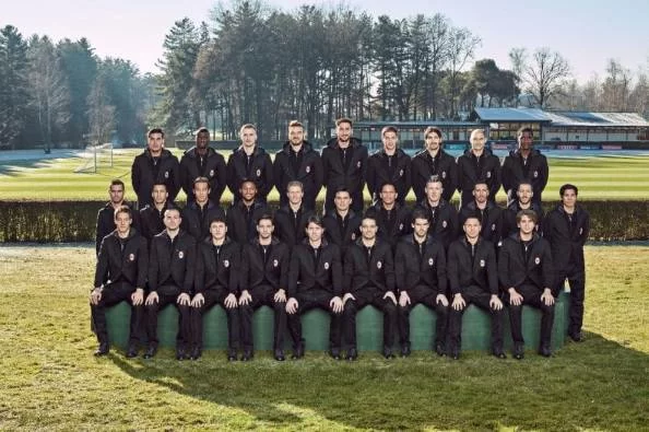 Milan, ecco la foto ufficiale in divisa Diesel. Andrea Rosso: “Sono molto felice di questa nuova collaborazione”