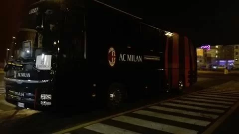Sassuolo-Milan, arrivato il pullman dei rossoneri al “Mapei Stadium”
