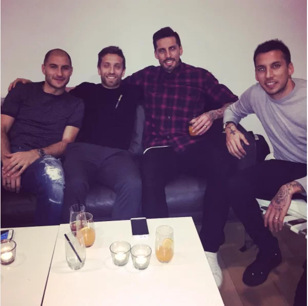 Serata argentina: Papu Gomez a cena con Sosa, Vangioni e Paletta