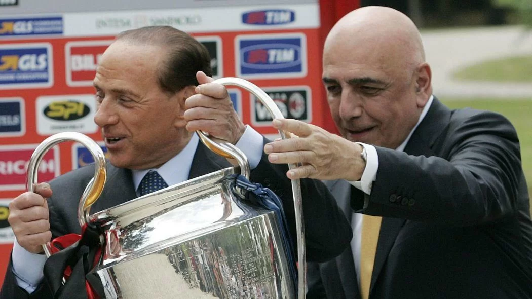 Tuttosport, derby: Berlusconi ad Arcore e Galliani al ristorante. San Siro polemico: “Il volo del condor è finito, ora anche tu sei un parametro zero”