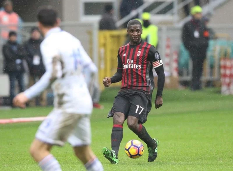 Gazzetta: Zapata mette la fascia di capitano e sui social i tifosi s’infuriano