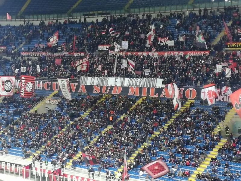 Milan-Chievo, la Curva Sud: “Noi ci siamo… E vi osserviamo”
