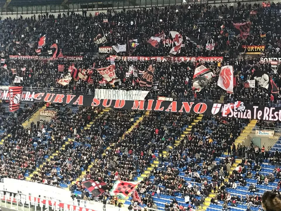 SM FOTO/ Milan-Genoa: ecco la richiesta dei tifosi rossoneri