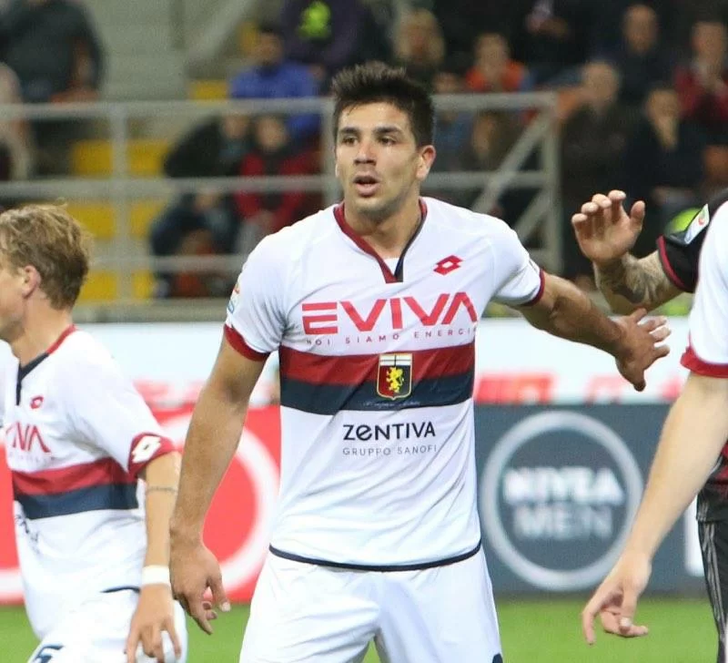 Sky Sport: il Genoa rifiuta l’ipotesi scambio Simeone-Lapadula. A Mirabelli piace anche Lacazette. Sempre vivo l’interesse per Fabregas e Aubameyang: le ultime