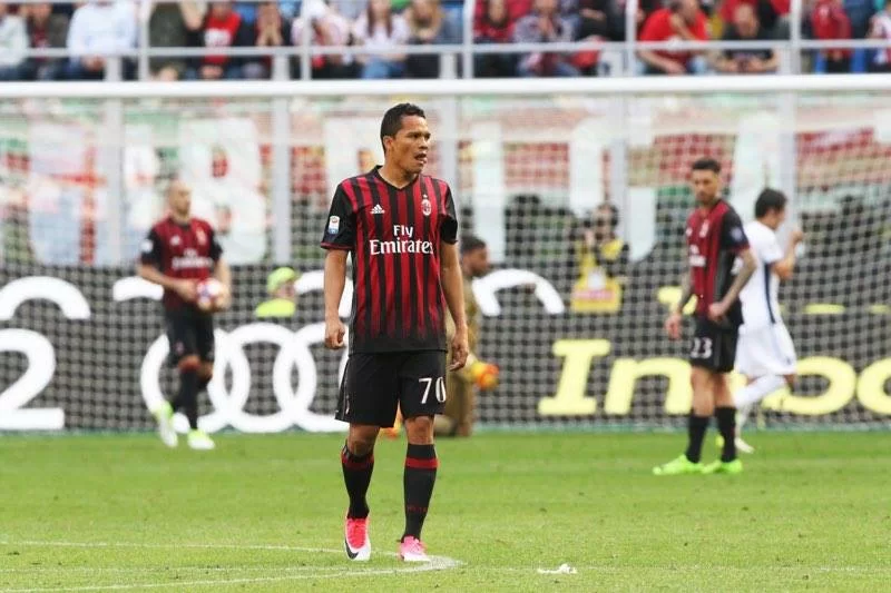CALCIOMERCATO/ Milan, l’Olympique Marsiglia si fa avanti per Bacca. Ma il colombiano aspetta il Siviglia