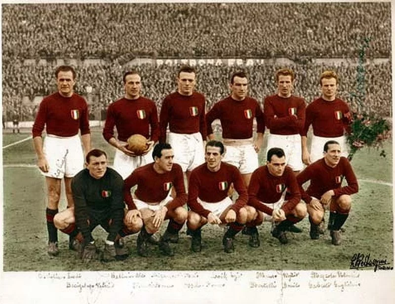 4 Maggio, Grande Torino: il Milan ricorda le vittime di Superga