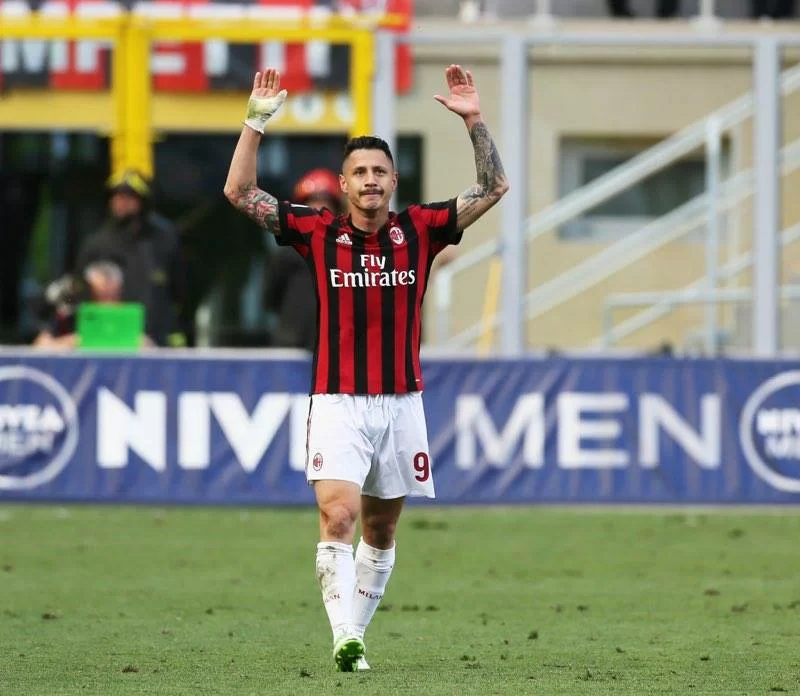 Ex Milan, Lapadula pronto a sfidare i rossoneri