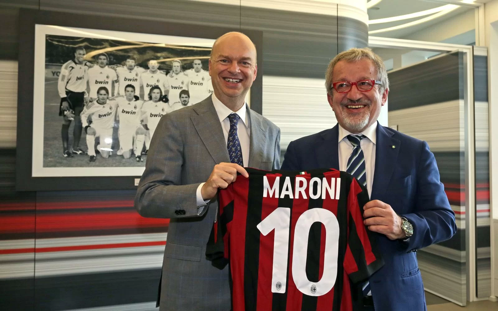 Maroni: “Disonore al Milan, che delude ogni giorno di più. Presidente Berlusconi, ricompratelo”