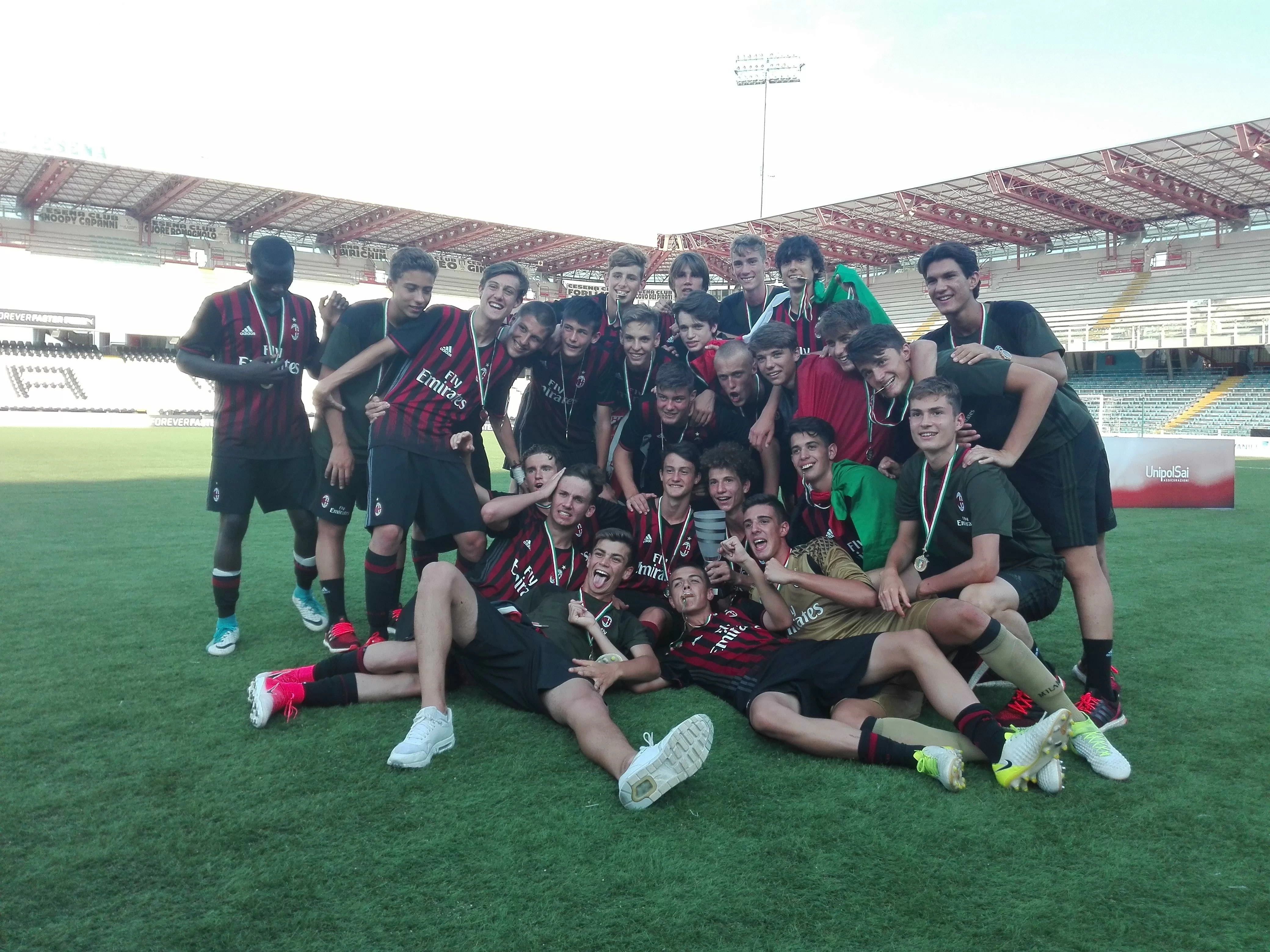 CALCIOMERCATO/ Milan, gli occhi di due club della Premier su un talento del settore giovanile rossonero