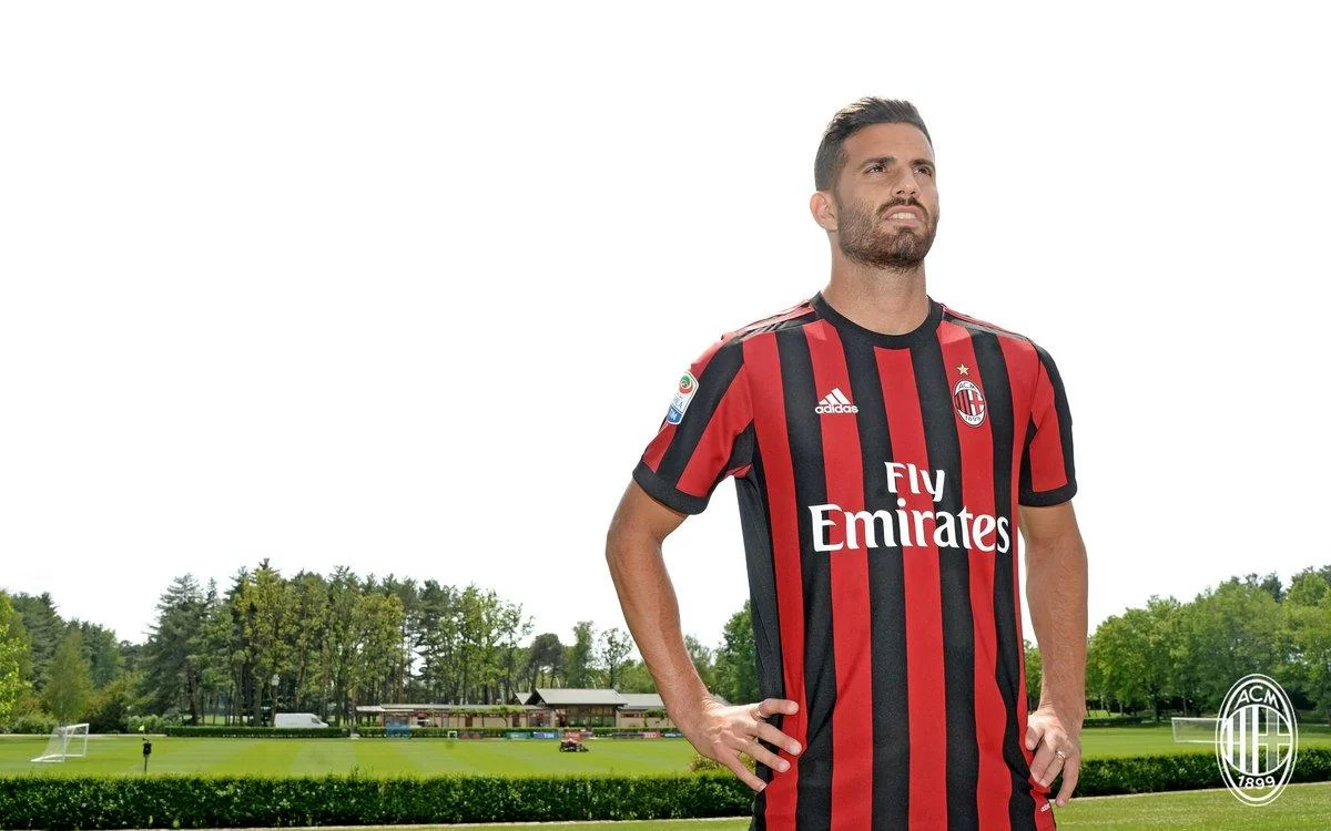 Musacchio a MilanTv: “Lavoriamo per diventare una grande squadra. Con Bonucci a fianco è tutto più semplice”