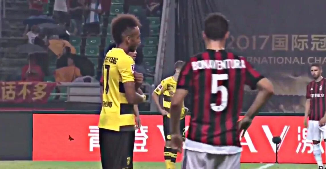 Twitter, il Borussia Dortmund “si dimentica” del Milan: ecco la risposta dei rossoneri…