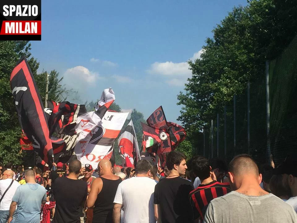 SM VIDEO/ Baresi arriva a Milanello e la Curva: “C’è solo un capitano”