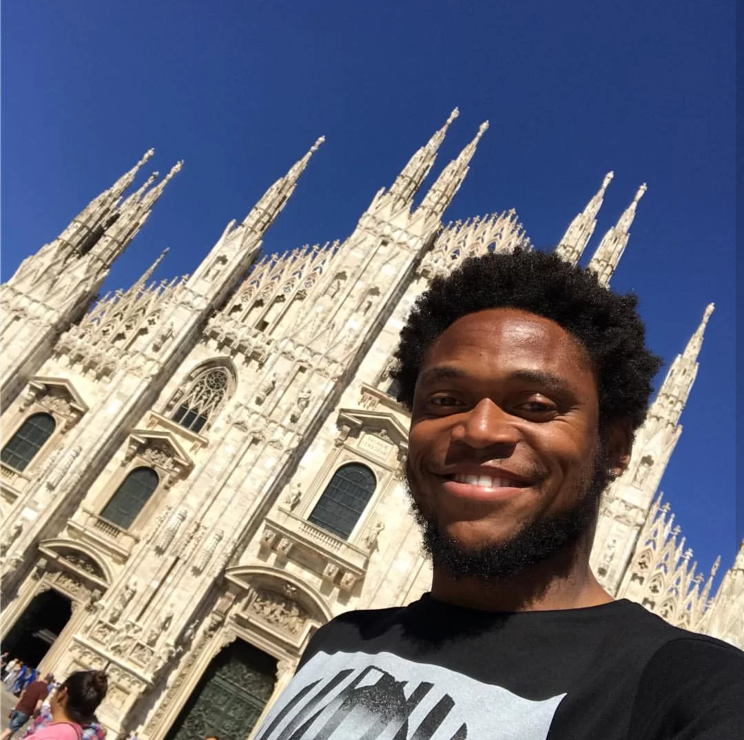 Instagram, selfie davanti al Duomo per Luiz Adriano