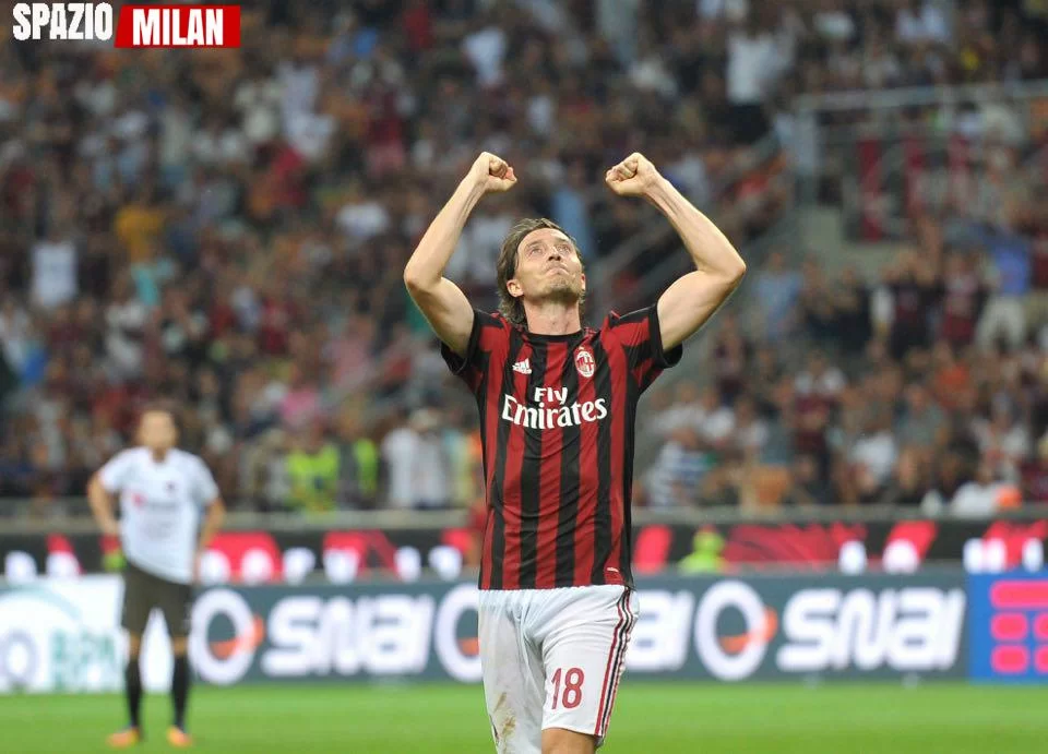 Montolivo al CorSera: “Basta distinzioni vecchi-nuovi. Più leggero senza fascia? Non è vero. Col cambio di modulo…”