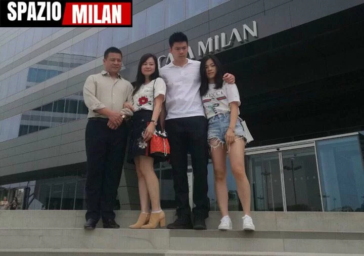 Milan TV: anche oggi Yonghong Li a Milanello. Ha assistito all’allenamento e pranzato con la squadra