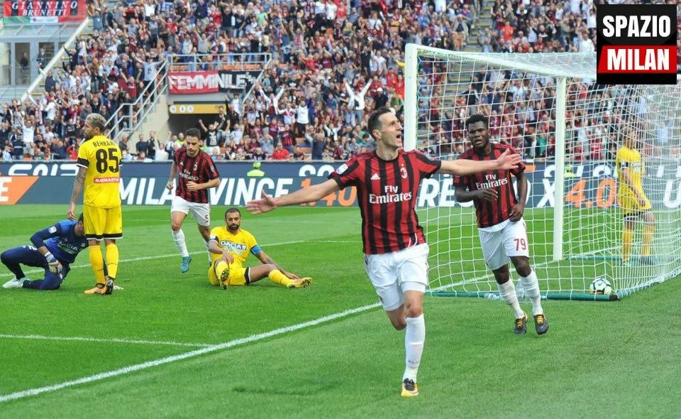 Milan, Calhanoglu celebra Kalinic: “Due gol, mamma mia!”