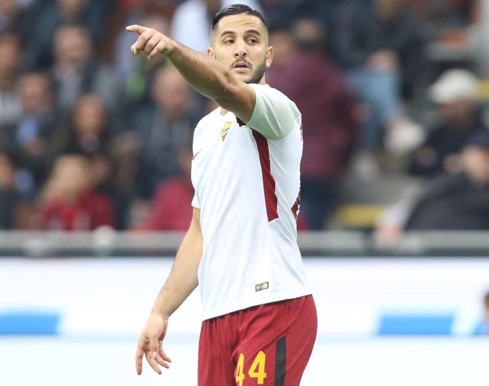 Manolas